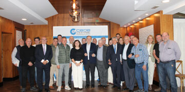 La Junta Directiva de CEOE-Cepyme Guadalajara homenajea a Mariano Pareja