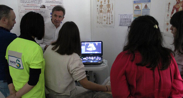 La Junta inicia la formación de cerca de 800 profesionales de Atención Primaria en el manejo de la ecografía