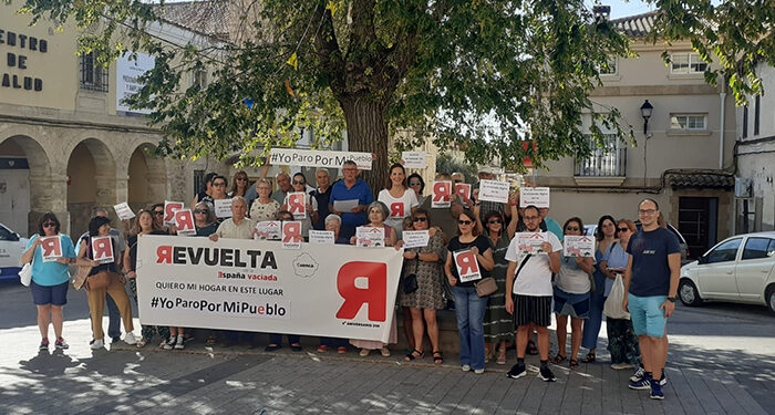 La Revuelta de la España vaciada empieza a presentar la moción para declarar el 31 de marzo “Día Europeo de la Lucha contra la Despoblación” 1 La Revuelta de la España vaciada empieza a presentar la moción para declarar el 31 de marzo “Día Europeo de la Lucha contra la Despoblación”