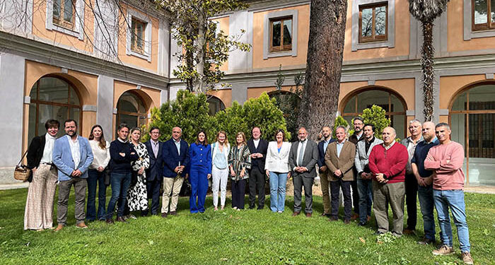 La UCLM, el Gobierno regional y FRACAMAN ponen en marcha un título pionero en Artesanía y Diseño Contemporáneo