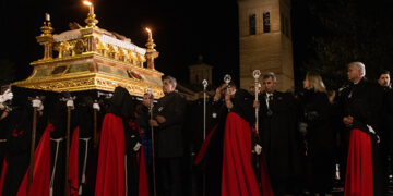 La procesión del Silencio y Santo Entierro llena de fervor las calles de Guadalajara