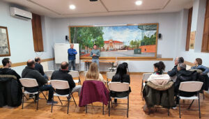 Los adjudicatarios de los huertos urbanos de Cabanillas se forman antes de comenzar a trabajarlos
