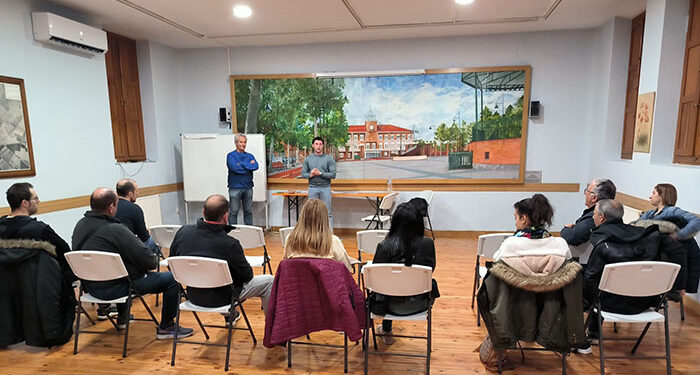 Los adjudicatarios de los huertos urbanos de Cabanillas se forman antes de comenzar a trabajarlos