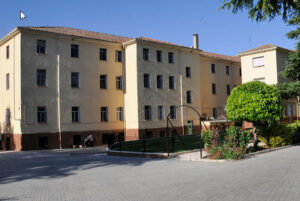 Los servicios jurídicos de UGT consiguen que una trabajadora de la Unidad Residencial y Rehabilitadora de Alcohete cobre la indemnización por cese que le negó la Junta