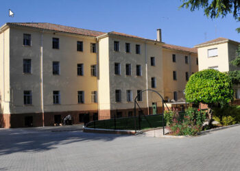 Los servicios jurídicos de UGT consiguen que una trabajadora de la Unidad Residencial y Rehabilitadora de Alcohete cobre la indemnización por cese que le negó la Junta