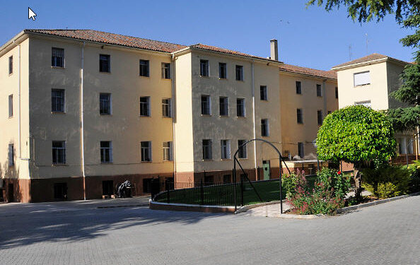 Los servicios jurídicos de UGT consiguen que una trabajadora de la Unidad Residencial y Rehabilitadora de Alcohete cobre la indemnización por cese que le negó la Junta