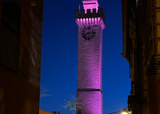Mangana celebra ya la Semana Santa con el sonido del Miserere y luciendo cada noche de morado