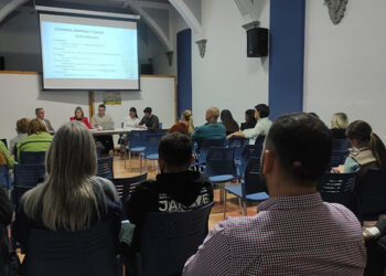 Más de veinte personas asisten a la jornada de AMEP sobre emprendimiento en Villanueva de la Jara