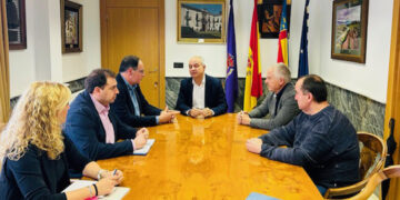 Municipios de Cuenca y Valencia refuerzan su compromiso con el tren y su lucha para impedir el desmantelamiento de la infraestructura
