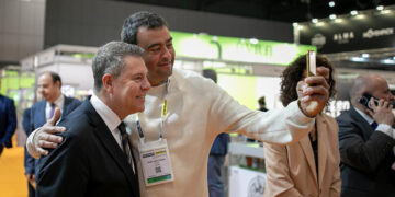 Page destaca la importancia del sector agroalimentario de Castilla-La Mancha que es “el doble que en el conjunto de España”