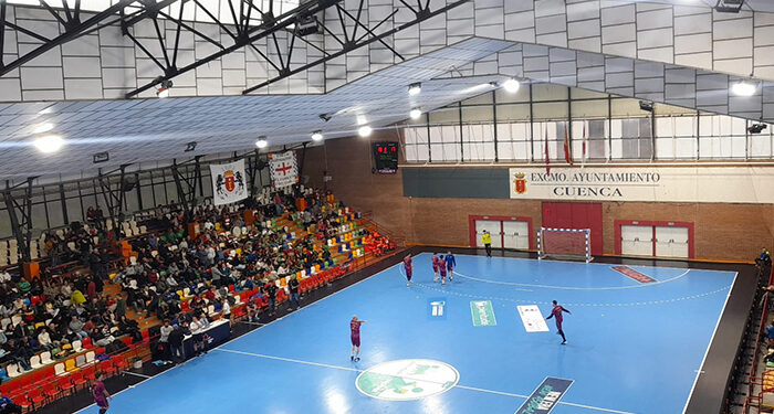 Renovado el alumbrado de la pista central ‘Paulino Fernández’ de El Sargal con iluminación LED