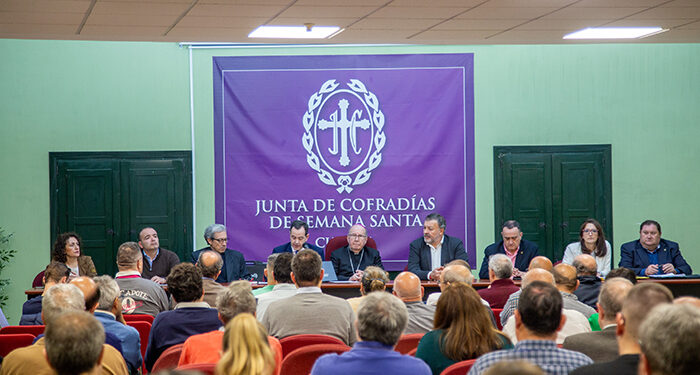 Sánchez Albendea: “Trabajemos unidos para reafirmarnos como nazarenos y mantener la excelencia en nuestras procesiones” 1 Sánchez Albendea “Trabajemos unidos para reafirmarnos como nazarenos y mantener la excelencia en nuestras procesiones”