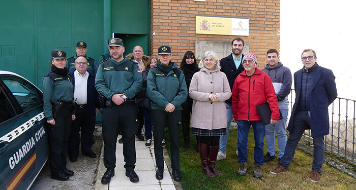 Alcaldes y concejales de la zona de Trillo exponen a la subdelegada del Gobierno los problemas que ocasionan las aglomeraciones en zonas de baño