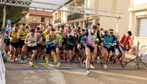 Bárbara Moragues y Domingo Cuevas se imponen en ‘La Guitarra Española’ de Casasimarro del Circuito de Carreras Populares de Diputación