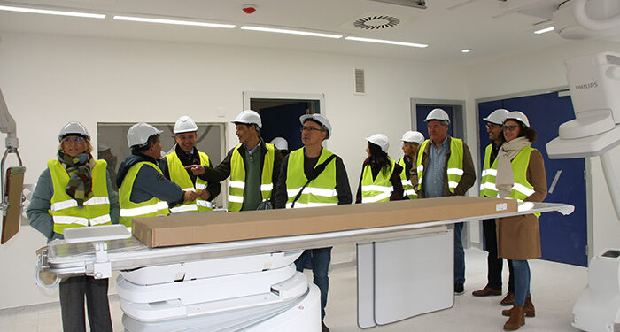 Cardiología del Virgen de la Luz visita la sala de Hemodinámica Cardiaca con la que el Gobierno regional ha dotado al nuevo Hospital Universitario de Cuenca 1 Cardiología del Virgen de la Luz visita la sala de Hemodinámica Cardiaca con la que el Gobierno regional ha dotado al nuevo Hospital Universitario de Cuenca