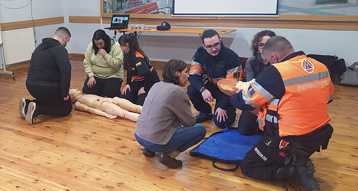 Comerciantes de Cabanillas aprenden nociones básicas de primeros auxilios