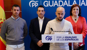 Corral reprocha a Blanco que “huya por intereses personales y deje tirados a los vecinos de Azuqueca”