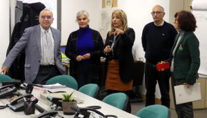 El consejero del CSN Francisco Castejón comprueba el buen estado de las instalaciones del Centro de Coordinación Operativo de Guadalajara