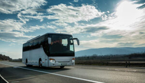 El Gobierno regional destina 200.000 euros a la convocatoria de ayudas de transporte escolar del curso 2023-2024