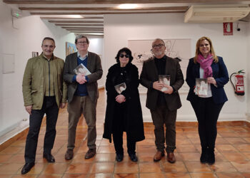 Elvireta Escobio presenta en la FAP “Conversaciones sobre Manolo Millares. Elvireta Escobio, bajo la piel de la arpillera” Elvireta Escobio presenta en la FAP “Conversaciones sobre Manolo Millares. Elvireta Escobio, bajo la piel de la arpillera”