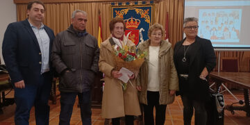 Huete homenajea a Dª Lourdes Parrilla en el Día de la Mujer