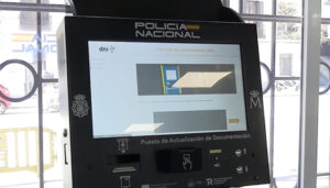 La Policía Nacional activa un plan para potenciar la identidad digital de los ciudadanos