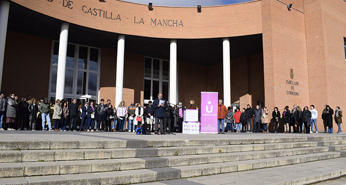 La UCLM conmemora un año más el 8M, Día Internacional de la Mujer