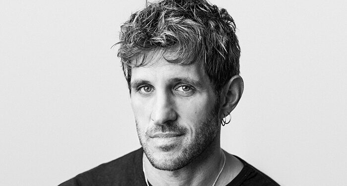 Las Casas Ahorcadas conmemora el Día de la Mujer con el homenaje a su madre de Jota Linares 1 Las Casas Ahorcadas conmemora el Día de la Mujer con el homenaje a su madre de Jota Linares