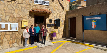 Los vecinos de Torrubia del Castillo llevan más de un mes y medio sin recibir cartas, “los paquetes tampoco nos llegan a tiempo”, se quejan