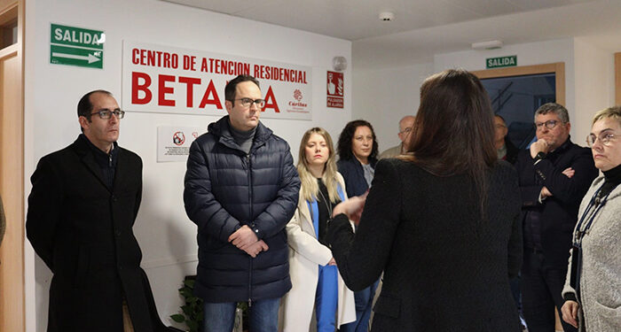 Martín-Buro y Valera conocen el funcionamiento y las instalaciones del Centro de Acción Social de Guadalajara, gestionado por Cáritas 1 Martín-Buro y Valera conocen el funcionamiento y las instalaciones del Centro de Acción Social de Guadalajara, gestionado por Cáritas