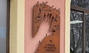 El Ayuntamiento de Guadalajara rendirá homenaje a las víctimas de los atentados del 11M con una hora para el recuerdo 1 monumento 11 m estacion renfe guadalajara 1