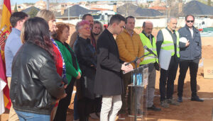 Salinas coloca la primera piedra del nuevo Centro Acuático, “la inversión pública más importante de la historia de Cabanillas”