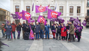 UGT y CCOO se concentran en Guadalajara por los derechos de las mujeres