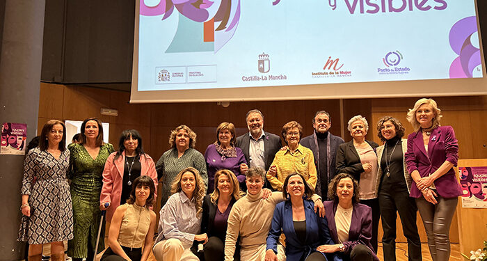 Unidad institucional y social en Cuenca en el acto por el Día Internacional de las Mujeres para seguir avanzando “por una igualdad plena” 1 Unidad institucional y social en Cuenca en el acto por el Día Internacional de las Mujeres para seguir avanzando “por una igualdad plena”