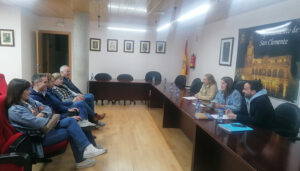 Acesanc solicita colaboración al Ayuntamiento de San Clemente para mejorar el aspecto de las calles comerciales