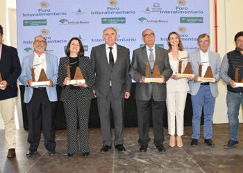 Asaja Cuenca entrega sus reconocimientos en un multitudinario acto de clausura de su Asamblea general anual