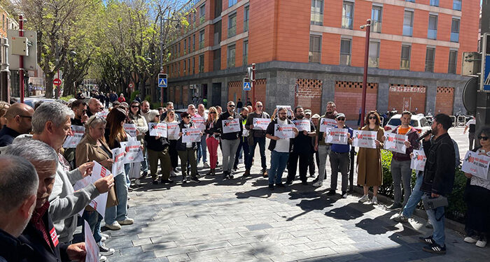 CCOO Guadalajara rinde homenaje al trabajador fallecido este miércoles en accidente laboral, el tercero en lo que va de año en la provincia 1 CCOO Guadalajara rinde homenaje al trabajador fallecido este miércoles en accidente laboral, el tercero en lo que va de año en la provincia