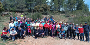 Casi un centenar de participantes se dan cita en el primer Circuito de Senderismo Diputación de Cuenca que recorrió el sendero del Manco de La Pesquera