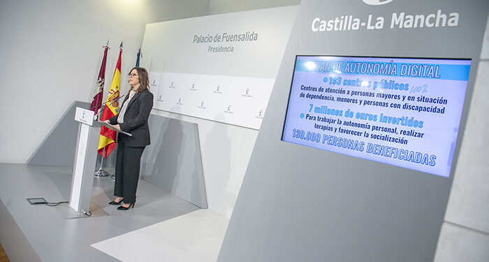 Castilla-La Mancha reparte 8.000 dispositivos digitales en centros para mayores y personas con discapacidad con el Plan de Autonomía Digital