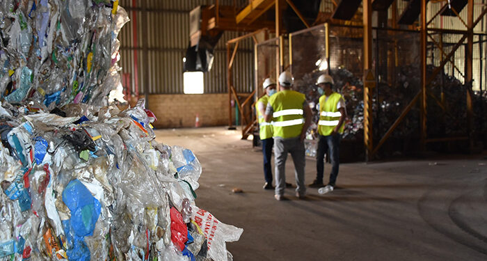 Cuenca incrementa el reciclado de papel y cartón y disminuye el de plástico en los tres primeros meses del año