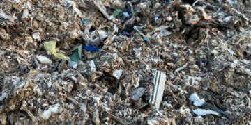 Ecologistas en Acción denuncia vertidos con material prohibido para abonar en parcelas de Casas de Haro