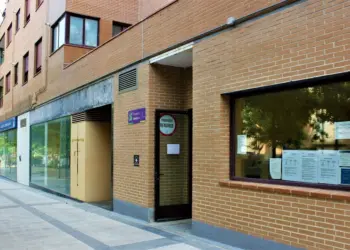 El Ayuntamiento de Yebes y la gerencia del Hospital Universitario de Guadalajara dan luz verde a la ampliación y mejora del consultorio médico de Valdeluz