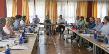 El Gobierno de Castilla-La Mancha confirma que en nueve meses ya ha iniciado la mitad de los compromisos adquiridos y ha cumplido un 20 por ciento