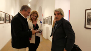 El Museo de Arte Contemporáneo Florencio de la Fuente de Huete acoge la exposición “Fotógrafos de El País”