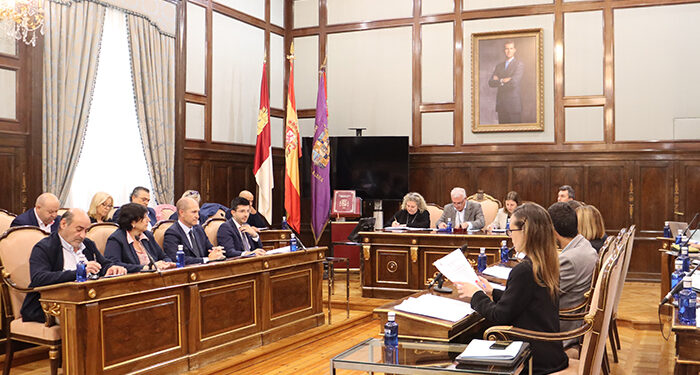 El PSOE de Vega en la Diputación se niega a consensuar una propuesta conjunta con el PP sobre la modificación de las reglas de explotación del Trasvase 1 El PSOE de Vega en la Diputación se niega a consensuar una propuesta conjunta con el PP sobre la modificación de las reglas de explotación del Trasvase