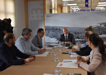 El Plan Adelante 24/27 incluirá medidas de discriminación positiva para fomentar el desarrollo empresarial en los territorios despoblados 3 El Plan Adelante 2427 incluirá medidas de discriminación positiva para fomentar el desarrollo empresarial en los territorios despoblados
