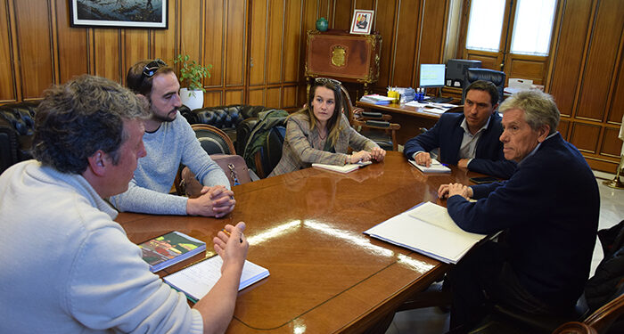 El presidente de la Diputación de Cuenca tiende la mano al Equipo de Gobierno de Villalba de la Sierra para colaborar en beneficio del pueblo 1 El presidente de la Diputación de Cuenca tiende la mano al Equipo de Gobierno de Villalba de la Sierra para colaborar en beneficio del pueblo