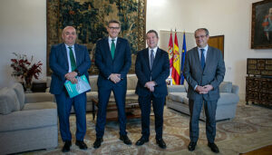 Eurocaja Rural entrega su Memoria Anual al presidente de la Junta