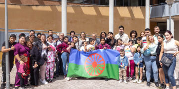 Guarinos comparte con la comunidad gitana la fiesta del Día Internacional del Pueblo Gitano
