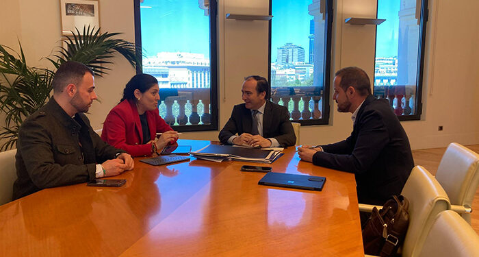 Jiménez y Guadalajara se reúnen con el delegado de Urbanismo de Madrid para conocer in situ el funcionamiento de las ECUs 1 Jiménez y Guadalajara se reúnen con el delegado de Urbanismo de Madrid para conocer in situ el funcionamiento de las ECUs